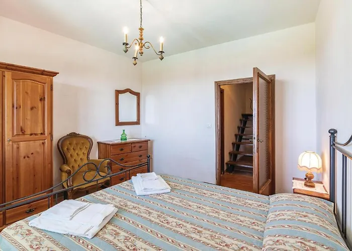 Apartment Casale 2 *